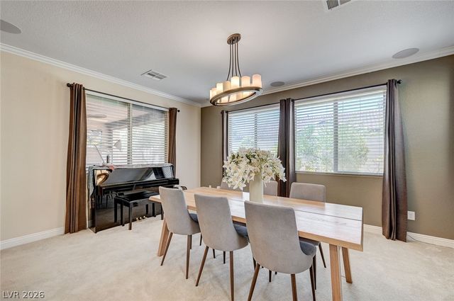 8586 Monument Lake Court, Las Vegas, NV 89113