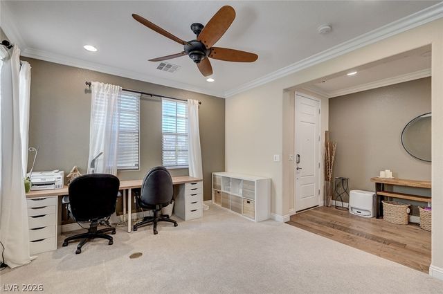 8586 Monument Lake Court, Las Vegas, NV 89113