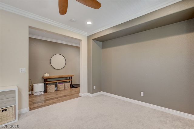 8586 Monument Lake Court, Las Vegas, NV 89113
