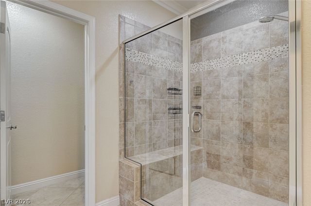 8586 Monument Lake Court, Las Vegas, NV 89113