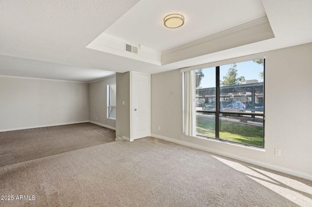 3329 W DANBURY Drive F109, Phoenix, AZ 85053