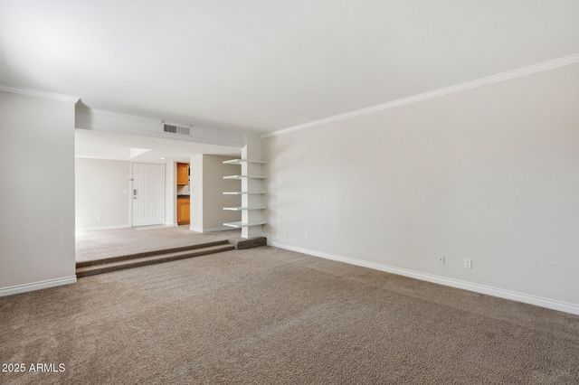 3329 W DANBURY Drive F109, Phoenix, AZ 85053