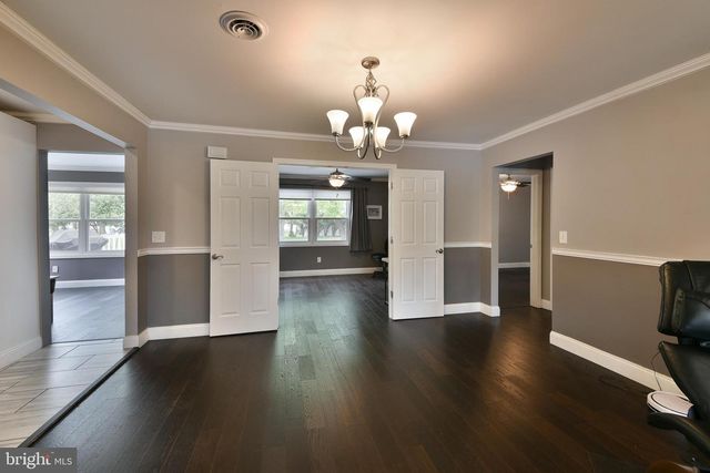 106 HATFIELD CT, Toms River, NJ 08757