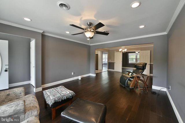 106 HATFIELD CT, Toms River, NJ 08757