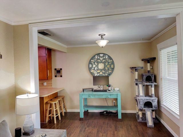 634 Oak Ridge Lane, Irving, TX 75061