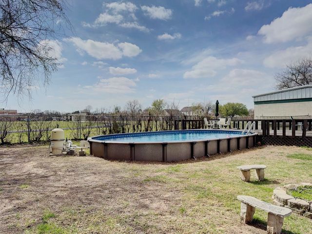 634 Oak Ridge Lane, Irving, TX 75061