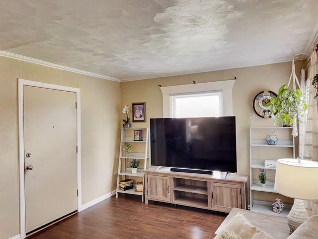 634 Oak Ridge Lane, Irving, TX 75061