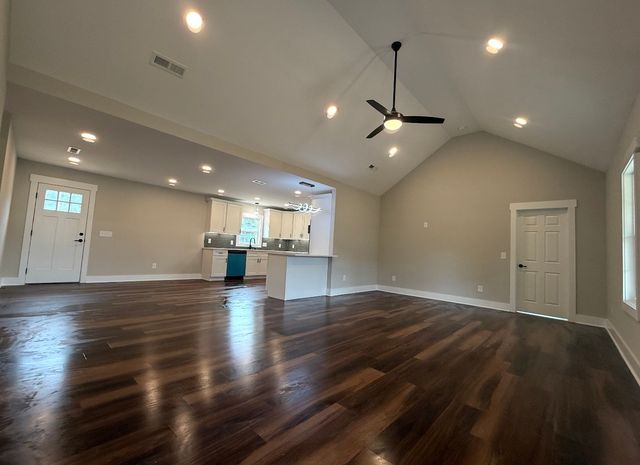 502 Hennessee Ave, Morrison, TN 37357