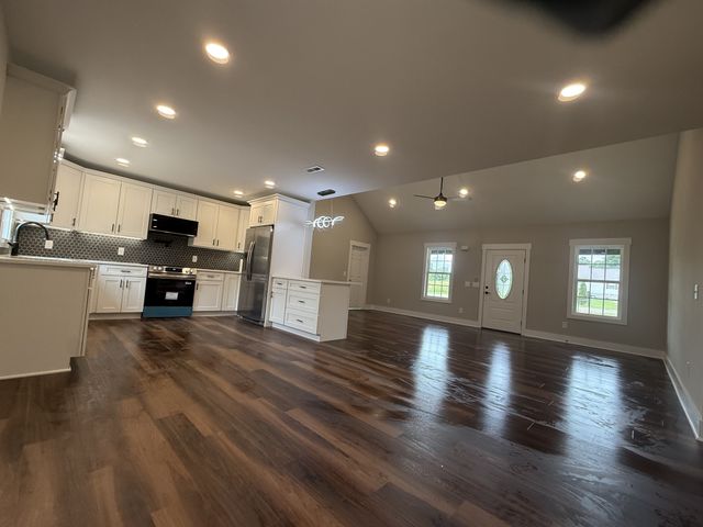 502 Hennessee Ave, Morrison, TN 37357