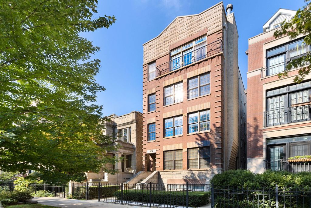 3634 N Fremont Street 4, Chicago, IL 60613 — exterior