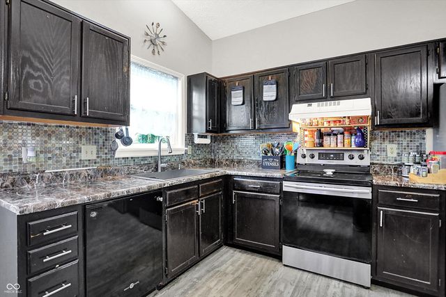 3937 Sarasota Drive, Franklin, IN 46131