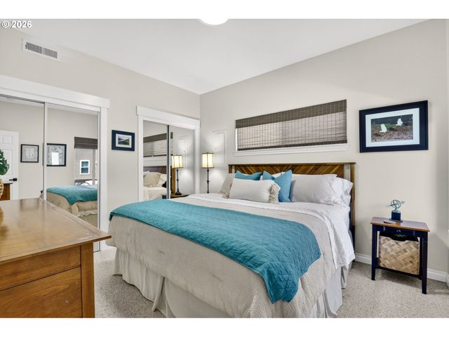 18525 Ne Marine Dr. E3, Portland, OR 97230