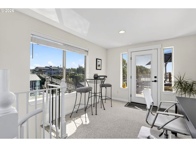 18525 Ne Marine Dr. E3, Portland, OR 97230