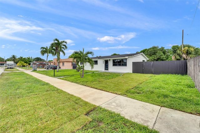 2600 NW 205th St, Miami Gardens, FL 33056