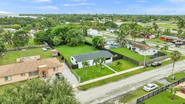 2600 NW 205th St, Miami Gardens, FL 33056