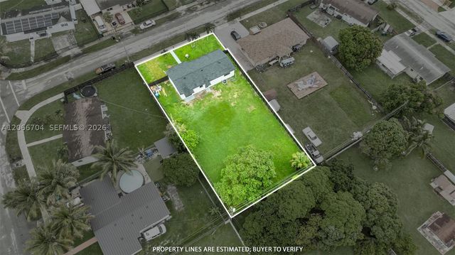 2600 NW 205th St, Miami Gardens, FL 33056