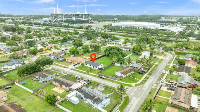 2600 NW 205th St, Miami Gardens, FL 33056