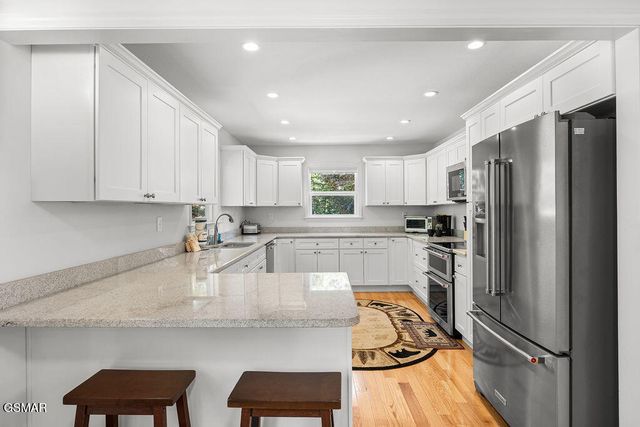 5042 Settlers View Lane, Sevierville, TN 37862