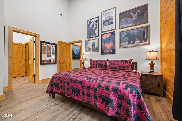 5042 Settlers View Lane, Sevierville, TN 37862