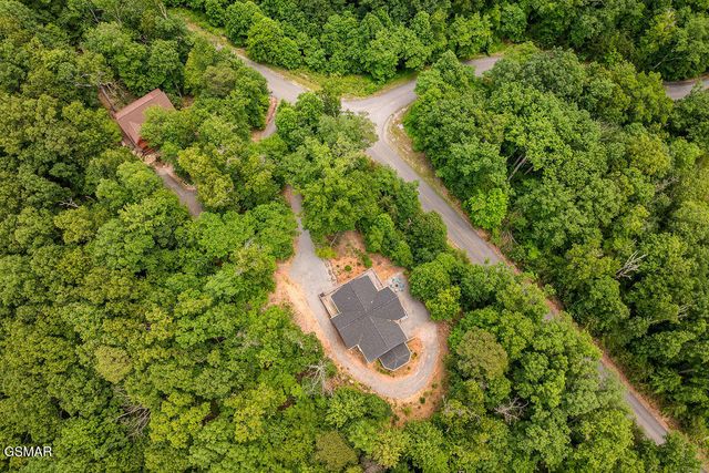 5042 Settlers View Lane, Sevierville, TN 37862