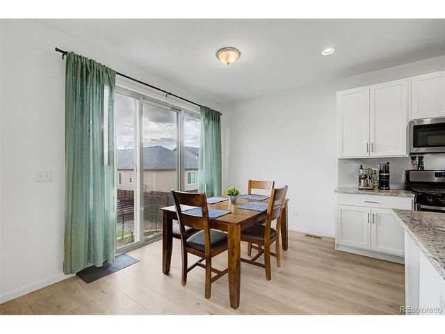 121 S Vandriver Way, Aurora, CO 80018