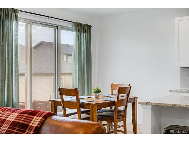 121 S Vandriver Way, Aurora, CO 80018