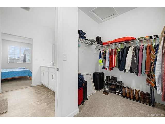 121 S Vandriver Way, Aurora, CO 80018