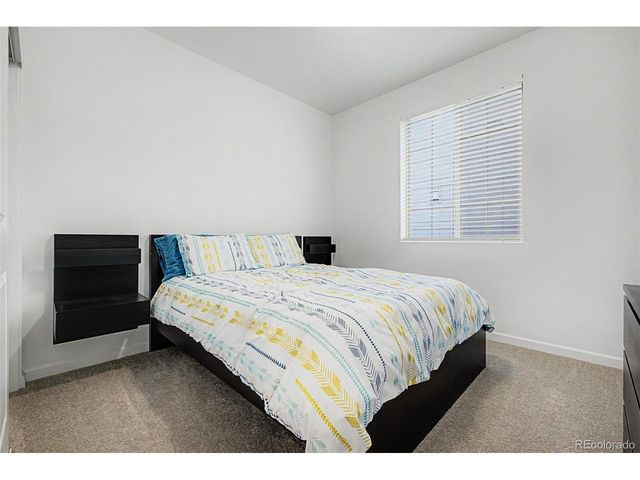 121 S Vandriver Way, Aurora, CO 80018