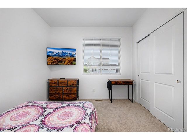 121 S Vandriver Way, Aurora, CO 80018