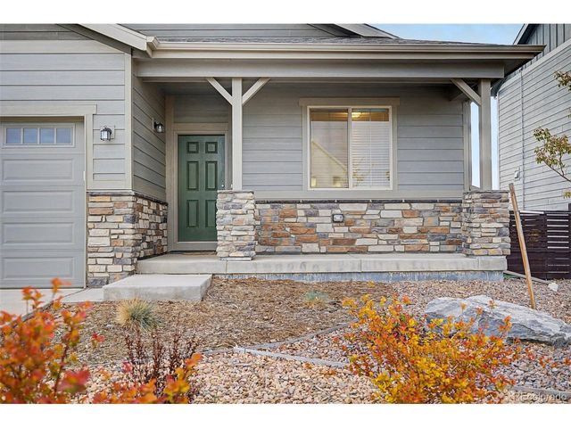 121 S Vandriver Way, Aurora, CO 80018