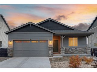121 S Vandriver Way, Aurora, CO 80018