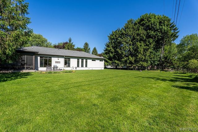 5085 Willowbrook W Drive, Clarence, NY 14031