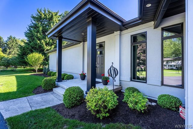 5085 Willowbrook W Drive, Clarence, NY 14031