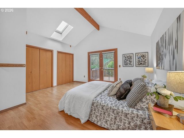 16062 Sw BRIDLE HILLS Dr, Beaverton, OR 97007