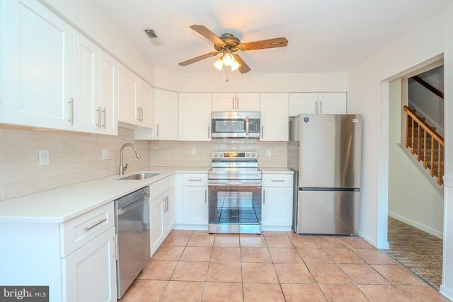 41 TENNYSON DR, Plainsboro, NJ 08536