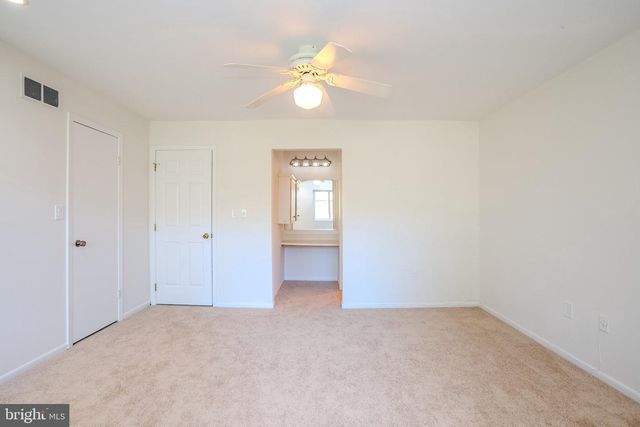 41 TENNYSON DR, Plainsboro, NJ 08536