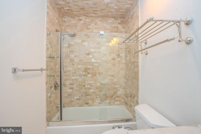 41 TENNYSON DR, Plainsboro, NJ 08536