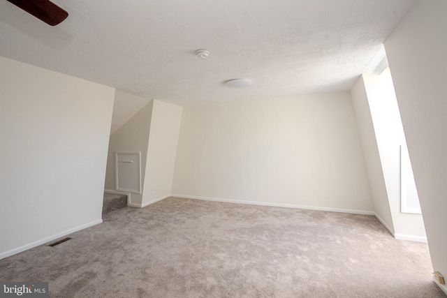 41 TENNYSON DR, Plainsboro, NJ 08536