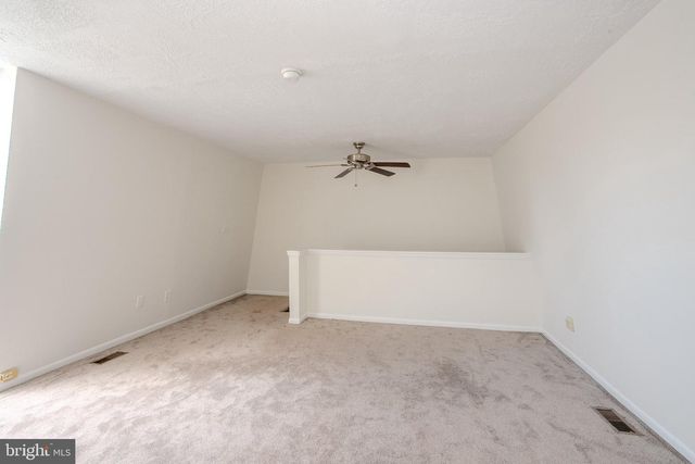 41 TENNYSON DR, Plainsboro, NJ 08536