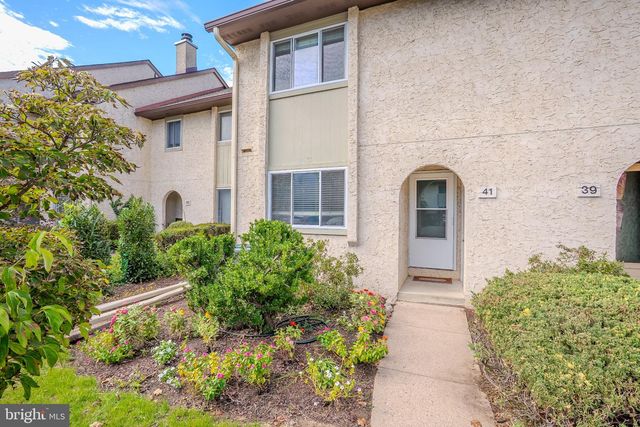 41 TENNYSON DR, Plainsboro, NJ 08536