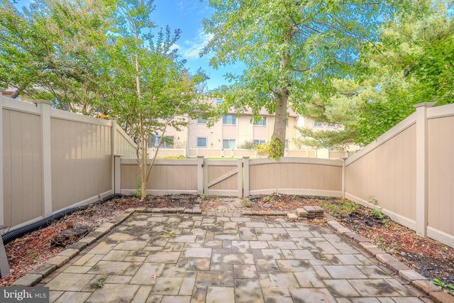 41 TENNYSON DR, Plainsboro, NJ 08536