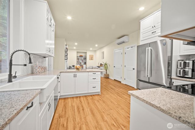 23 Spring Road, Bellingham, WA 98229