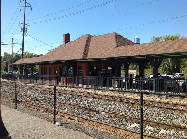 400 Carney Street 608, Glen Cove, NY 11542