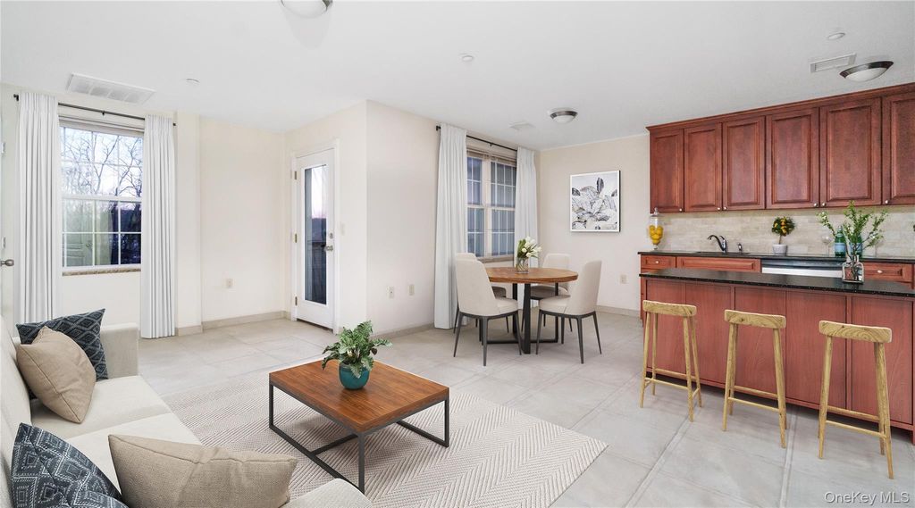 400 Carney Street 608, Glen Cove, NY 11542