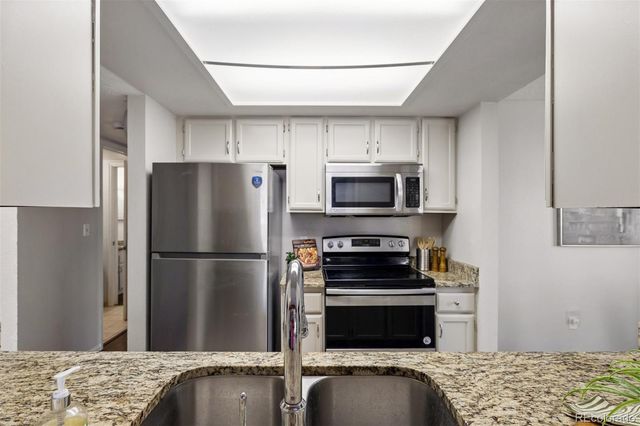 4351 S Andes Way 201, Aurora, CO 80015
