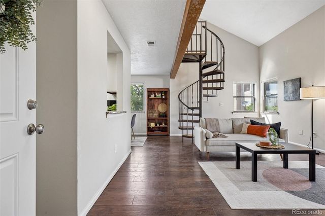 4351 S Andes Way 201, Aurora, CO 80015