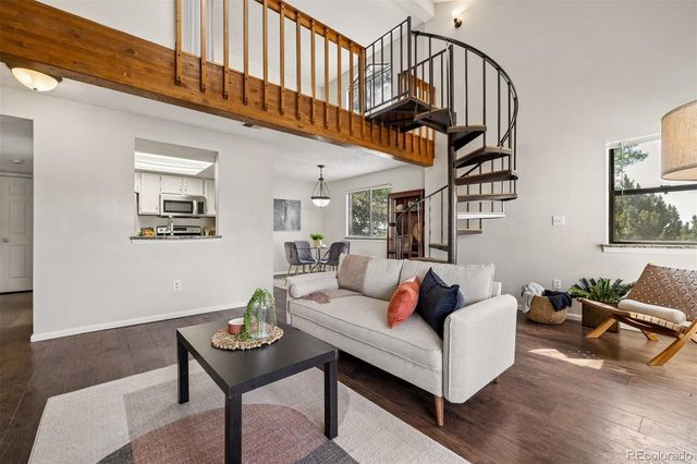 4351 S Andes Way 201, Aurora, CO 80015