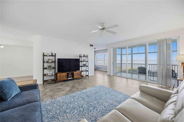 200 HARBOR WALK DRIVE 322, Punta Gorda, FL 33950