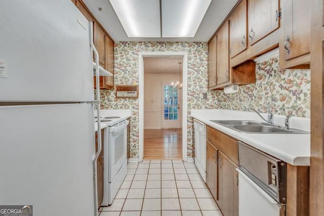 837 Heritage Square, Decatur, GA 30033