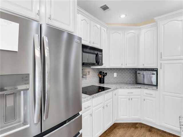 157 Cooks Way, Mcdonough, GA 30252